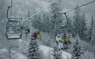 Авария на подъемнике в Италии: около 100 человек застряли на высоте 2800 метров