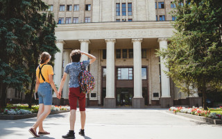 Без мотивационных писем и сокращение максимального количества заявлений: МОН меняет правила поступления в вузы