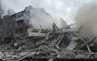 РФ атакувала Харків ракетами: зруйновано житловий будинок, відомо про 19 поранених