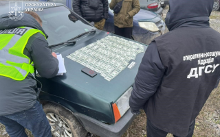На Хмельниччині двоє 18-річних хлопців організували схему переправлення військовозобов’язаних за $7 тисяч