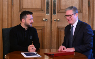 Зеленский обсудил со Стармером вопрос замороженных средств от продажи «Челси»