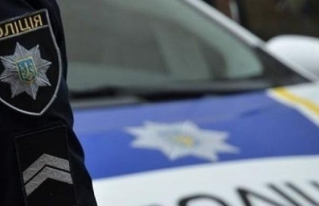 В Ужгороде 17-летний парень выпал из окна на пятом этаже — обстоятельства выясняет полиция