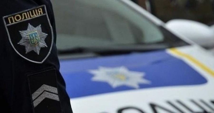 В Ужгороде 17-летний парень выпал из окна на пятом этаже — обстоятельства выясняет полиция