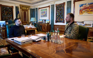 Зеленский обсудил с начальником Центра спецопераций «А» СБУ Хмарой подготовку новых спецопераций