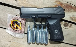 Кабмин изменил правила приобретения и применения газовых пистолетов и баллончиков