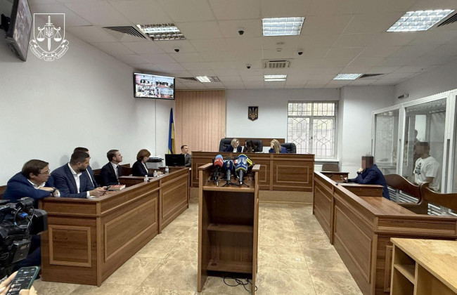 Адвоката у справі вбивства підлітка на фунікулері у Києві відсторонили від роботи на три місяці