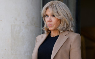 Паризький суд визнав 10 осіб винними у кібербулінгу Бріжит Макрон