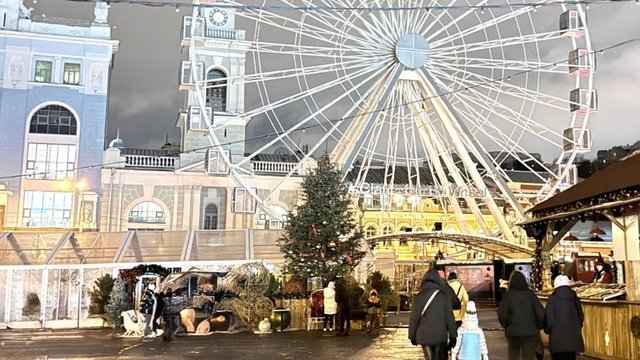 Суд заборонив роботу колеса огляду на Контрактовій площі