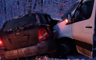 Масштабна ДТП на Харківщині: легковик зіткнувся з маршруткою, 18 постраждалих, більшість — у лікарні