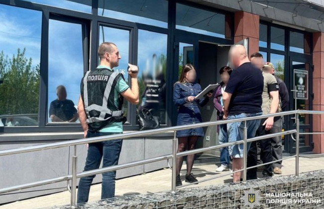 У Львові судитимуть іноземця, який за 12000 доларів обіцяв допомогу в уникненні служби в ЗСУ