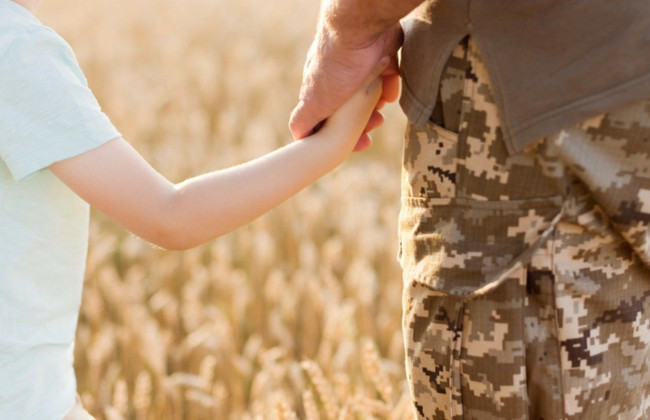 Верховный Суд разъяснил, когда внуков признают иждивенцами погибшего военнослужащего