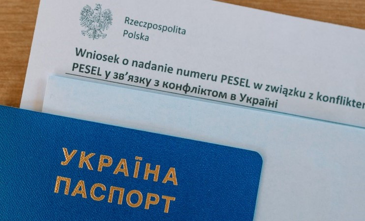 Польша готовится отменить спецзакон о временной защите украинцев – изменится срок подачи заявлений на PESEL UKR