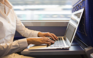 УЗ запускає Wi-Fi в поїздах далекого сполучення: перші 10 хвилин безкоштовні