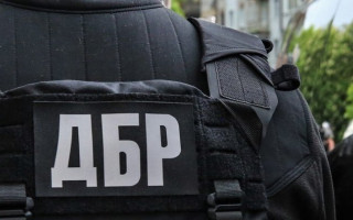 Бухгалтер військової частини незаконно перерахував собі 800 тисяч грн — справу скеровано до суду