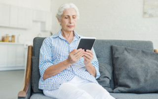 Пенсии для граждан за границей и на ВОТ в 2026 году: что нужно сделать, чтобы не потерять выплаты