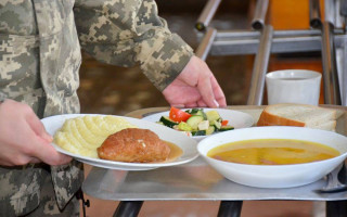 Кабмин урегулировал питание в ТЦК: государство будет обеспечивать питание граждан во время мобилизации