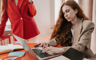 Кабмін унормував виплати по безробіттю, а послуги зайнятості переходять онлайн