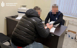 Підполковника НГУ підозрюють у незаконних виплатах військовим по 100 тисяч грн