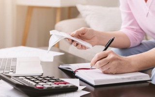 Субсидия или льгота на коммуналку: в чем разница и что выгоднее