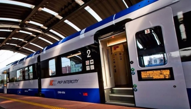 Бесплатный проезд для украинских беженцев в Польше – кто и как может воспользоваться