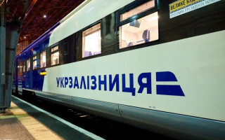 Более 60 поездов Укрзализныци курсируют с задержками