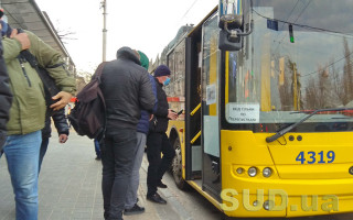 Движение электротранспорта на левом берегу Киева 12 января будут дублировать автобусы