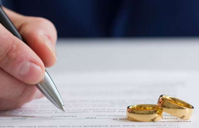 У Мін’юсті пояснили, чи можна змінити дошлюбне прізвище через роки спільного життя