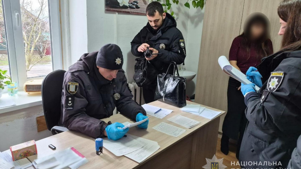 В Сумской области врач за взятки оформляла справки для получения права на управление автомобилем