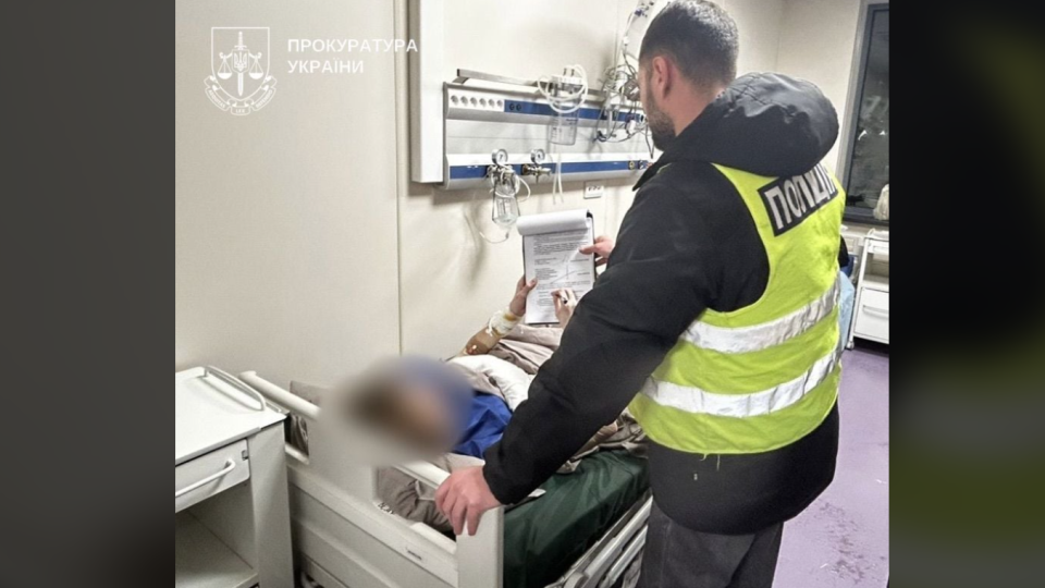 Напад з ножем у школі Києва — 14-річному хлопцю оголосили підозру в замаху на життя двох людей