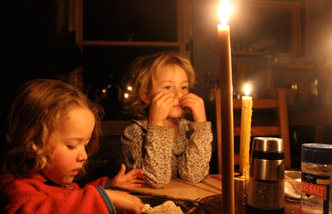 Мешканці Гостомеля та Ірпеня можуть залишитися без світла до 15 січня