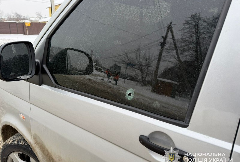 Під Львовом обстріляли авто ТЦК – поліція розшукує нападника