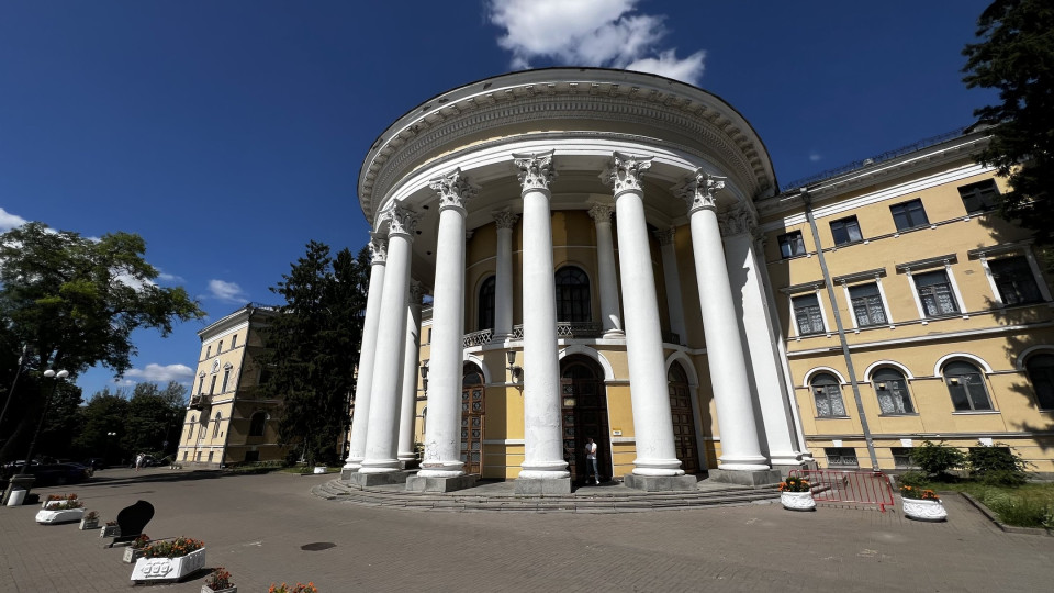 Прокуратура требует вернуть государству Октябрьский дворец в Киеве
