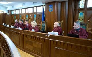 Податковые обязательства и ответственность: КСУ рассмотрел дело относительно плательщиков единого налога ІІІ группы