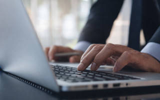 За угрозы чиновникам в интернете могут лишить свободы до 10 лет — законопроект