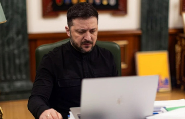 Зеленский заявил о продуктивной работе с Трампом по гарантиям безопасности для Украины