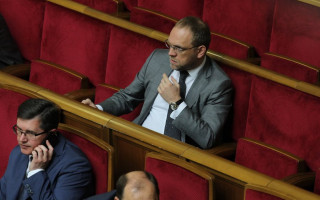 Сергей Власенко назвал обыск в его кабинете НАБУ попыткой давления на ВСК