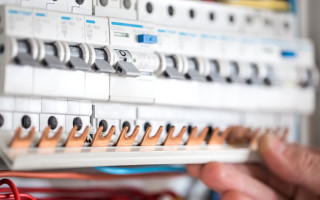 Доказательства подтверждения предоставления услуг нестандартного присоединения к электросетям по договору — постановление КХС ВС