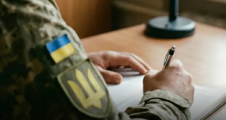 В Минобороны объяснили, когда военнослужащие приобретают право на получение «оздоровительных»