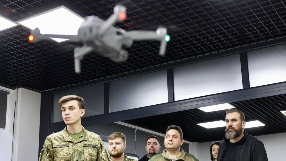 МОН посилює практичний складник курсу «Захист України» для школярів: що впроваджують
