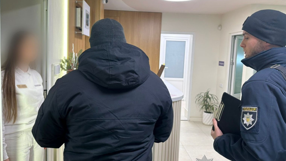 В Ужгороді 12-річна дівчинка померла після введення наркозу в стоматологічній клініці