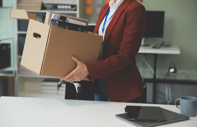 Штраф, конфискация и увольнение: чем рискуют госслужащие за совместительство