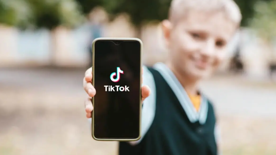 TikTok у Європі видалятиме акаунти дітей до 13 років — що відомо про нову систему перевірки