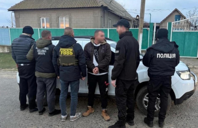 3000 доларів хабаря прикордоннику за пропуск чоловіка до Молдови — на Одещині затримали ділка