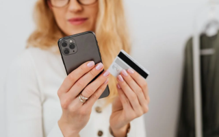 97 транзакцій за кілька годин: суд відмовив клієнтці банку в поверненні коштів, списаних через Google-покупки