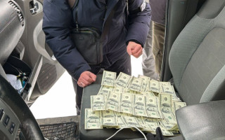 В Одесской области разоблачили должностное лицо учебного центра, которое за деньги способствовало уклонению военных от службы