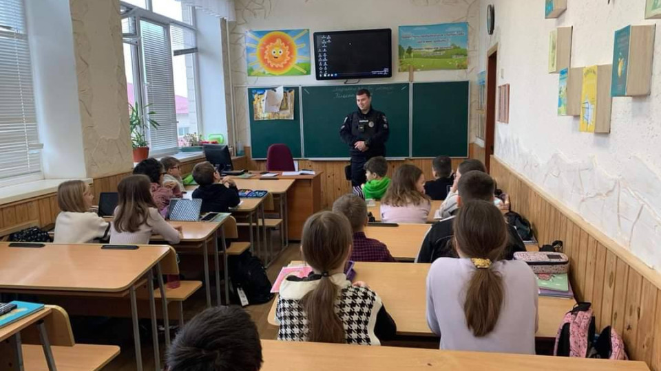 В школах не будут преподавать лица, совершавшие домашнее насилие — вступил в силу закон