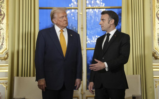 Трамп пригрозив 200% митами на французьке шампанське через відмову Макрона приєднатися до «Ради миру»