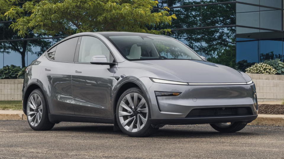 Какие подержанные авто из США чаще всего покупают украинцы: ТОП-5 моделей