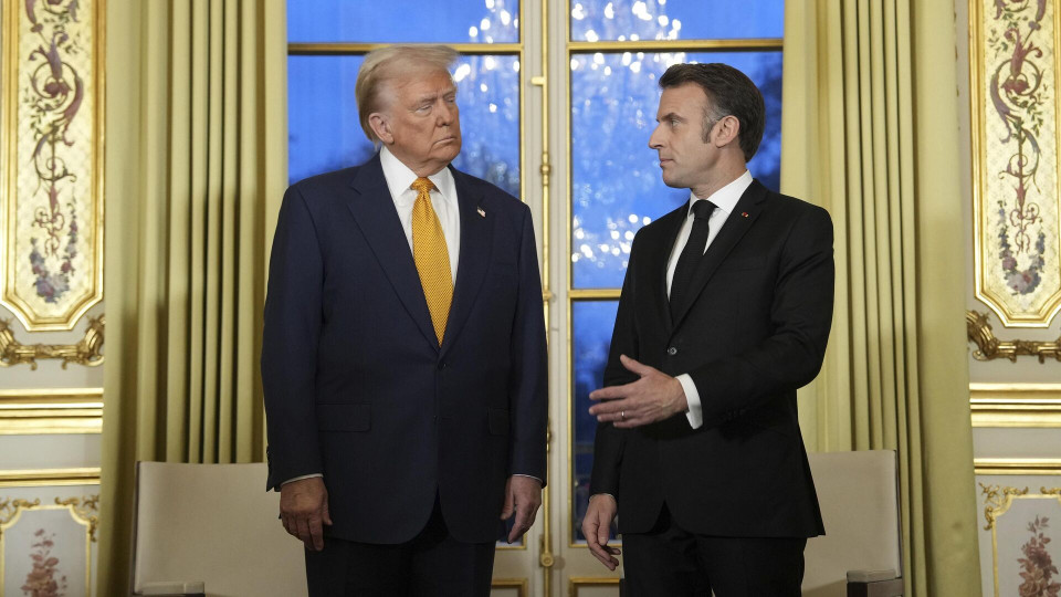 Трамп пригрозив 200% митами на французьке шампанське через відмову Макрона приєднатися до «Ради миру»