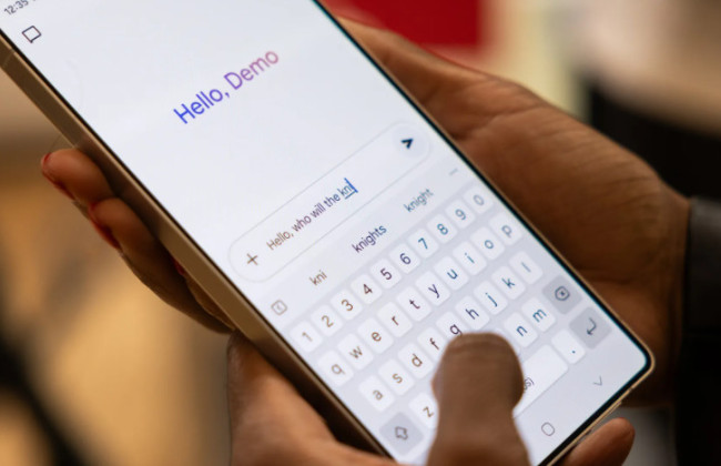 Apple превратит Siri в полноценный ИИ-чатбот и вступит в гонку с ChatGPT и Gemini